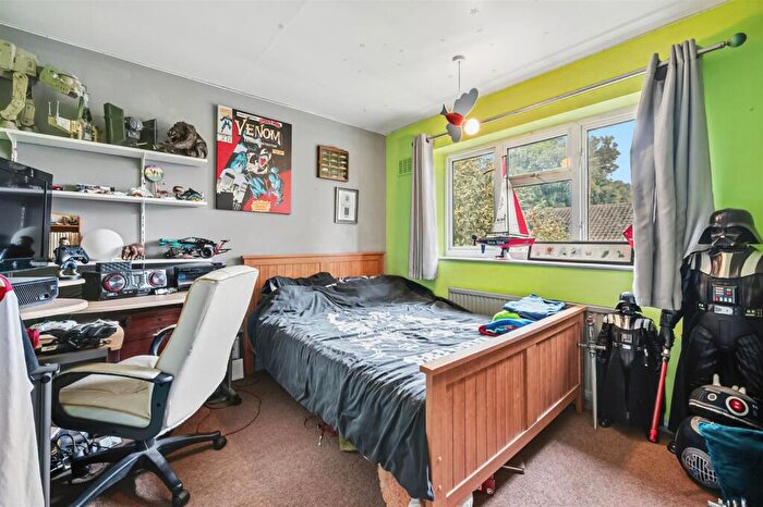 2 Bedroom Semi-Detached House For Sale In Parks Avenue, South Wingfield, DE55