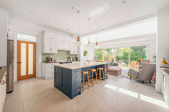 4 Bedroom Property To Rent In Beversbrook Road, Tufnell Park, London, N19