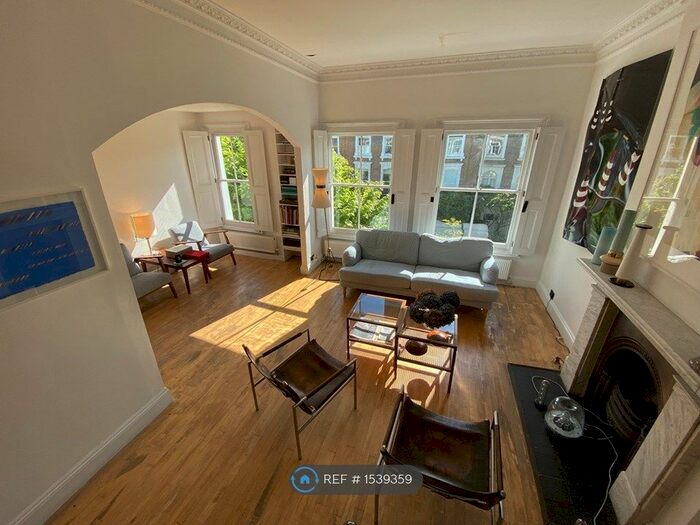 2 Bedroom Flat To Rent In Leamington Road Villas, London, W11