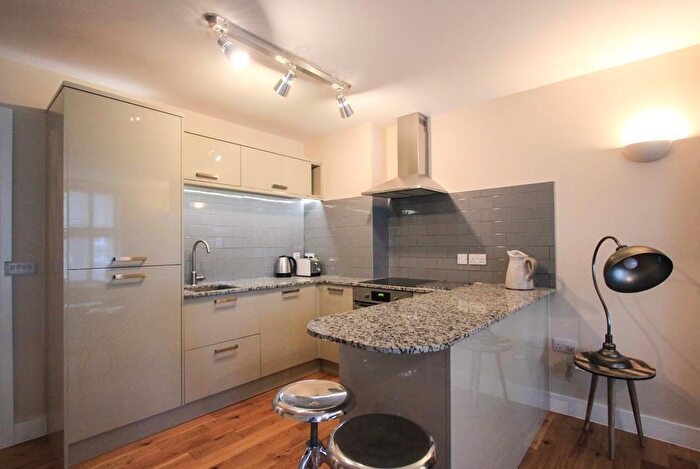 1 Bedroom Flat To Rent In Howard Terrace, Roath, CF24