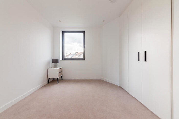 2 Bedroom Apartment To Rent In Harrow Road, London, NW10