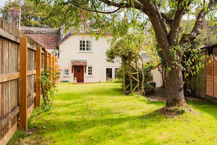 4 Bedroom Cottage To Rent In Brampford Speke, Exeter, EX5