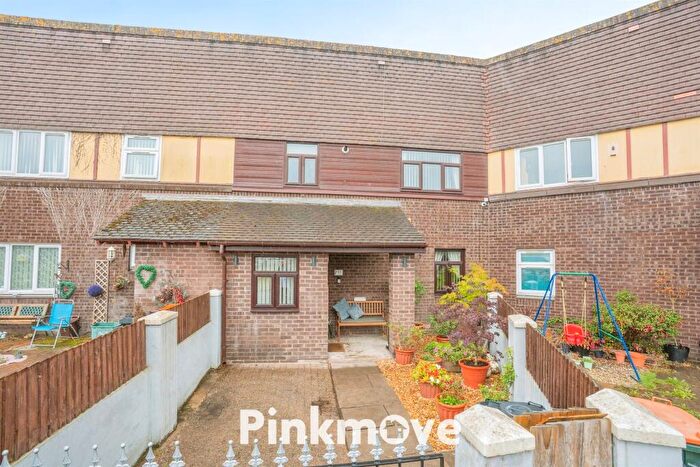 3 Bedroom Terraced House For Sale In Cormorant Way, Duffryn, Newport, NP10