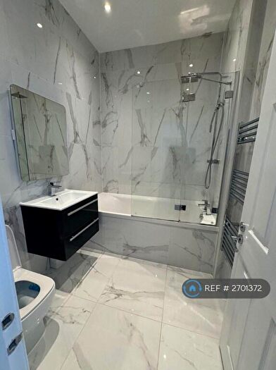 1 Bedroom Flat To Rent In Elmfield House, Doncaster, DN1