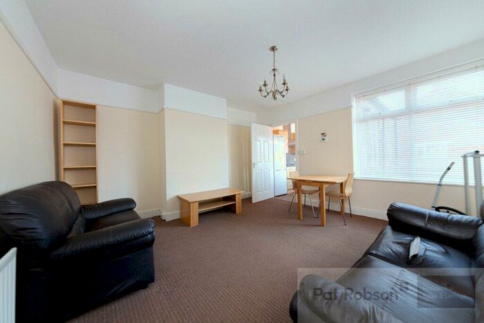 2 Bedroom Apartment To Rent In Chillingham Road, Heaton, Newcastle Upon Tyne, NE6
