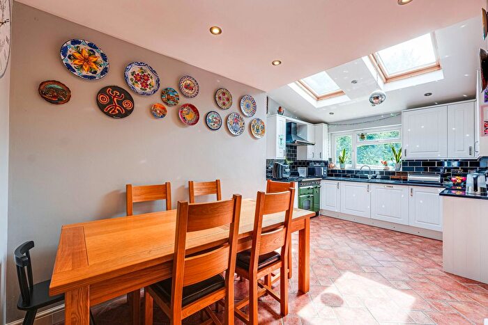 4 Bedroom Detached House For Sale In Spindle Beams, Rochford, SS4