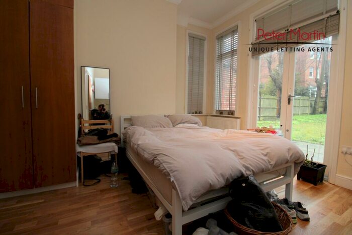 Flat To Rent In Rosslyn Hill, Belsize Park, NW3