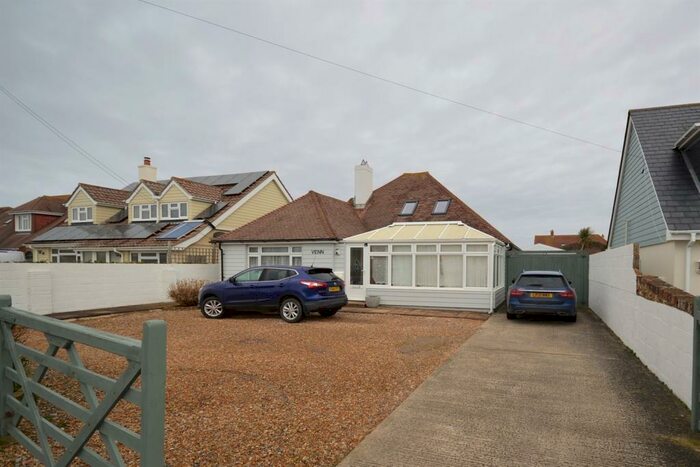 1 Bedroom Flat To Rent In West Bracklesham Drive, Bracklesham Bay, PO20