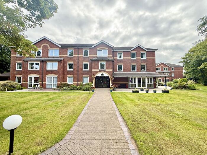 1 Bedroom Apartment To Rent In Homechase House, Birkdale, PR8
