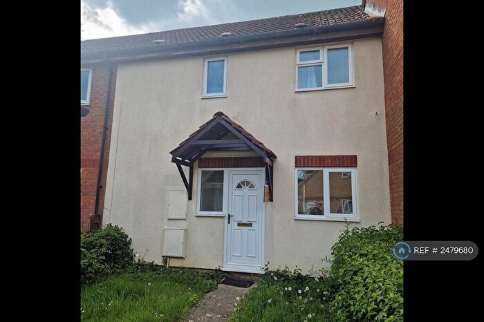 2 Bedroom Terraced House To Rent In Camden Close, Swindon, SN5
