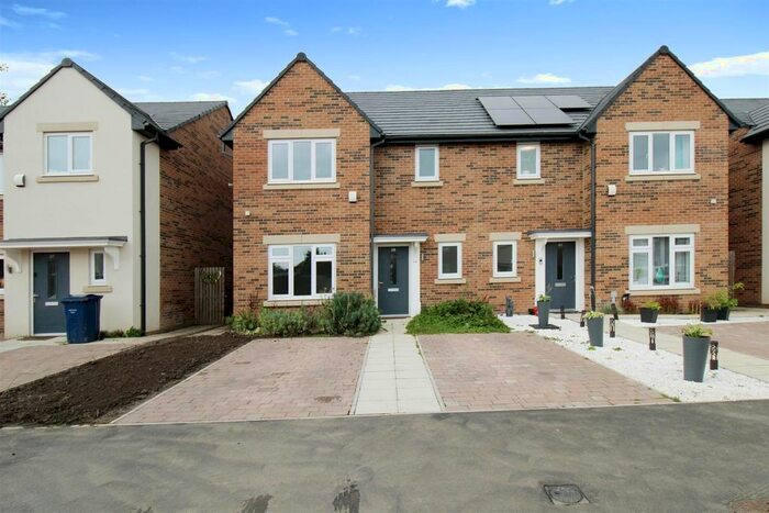 3 Bedroom Property To Rent In Eskdale Drive, Jarrow, NE32