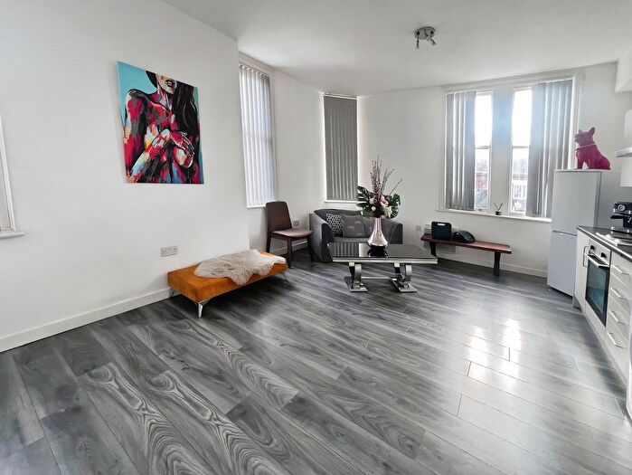 1 Bedroom Flat To Rent In Cape Hill, Smethwick, B66