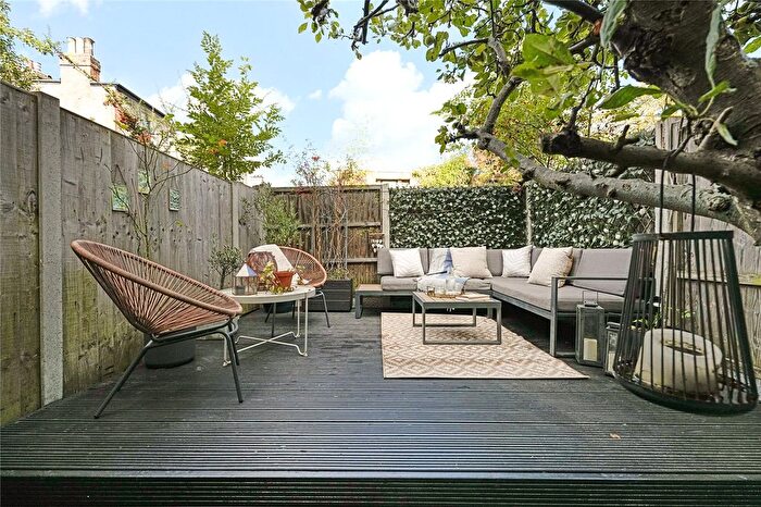 1 Bedroom Flat For Sale In Endymion Road, London, N4