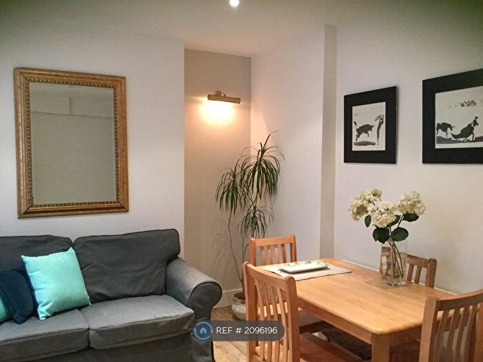 1 Bedroom Flat To Rent In Lower Ground Floor, London, SW1P