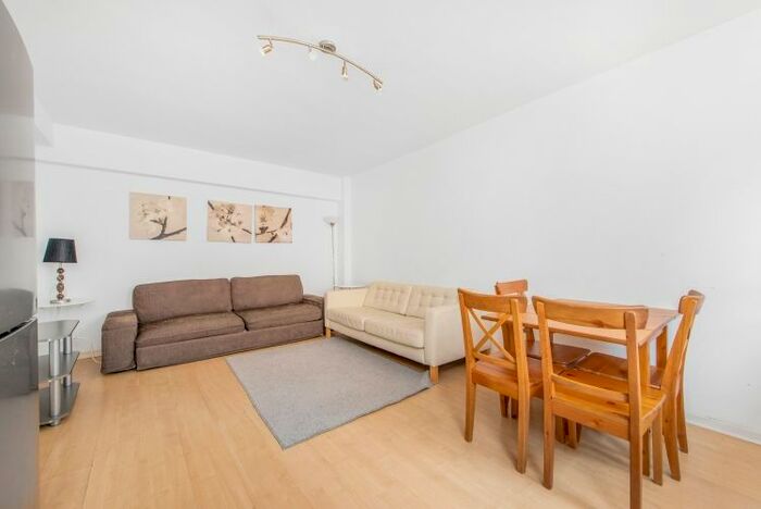 2 Bedroom Flat To Rent In Allsop Place, London, NW1
