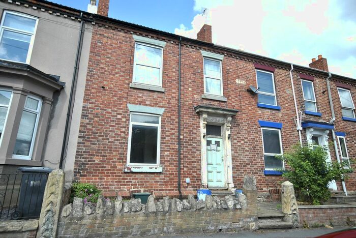 2 Bedroom Flat To Rent In St Peters Terrace, Askern, Doncaster, DN6