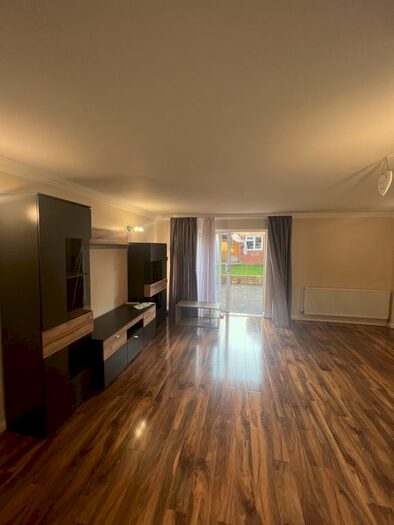 3 Bedroom Terraced House To Rent In Charleston Avenue, Basildon, SS13