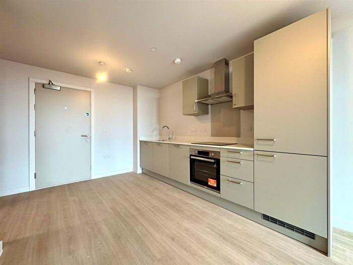 1 Bedroom Flat To Rent In Botanical Avenue, Manchester, M16