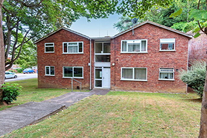 2 Bedroom Flat For Sale In Old Parr Road, Banbury, OX16