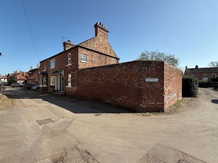 2 Bedroom End Of Terrace House For Sale In Dunroyal, Helperby, York, YO61