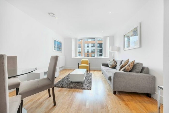 1 Bedroom Flat To Rent In Canary View, Dowells Street, Greenwich, London, SE10