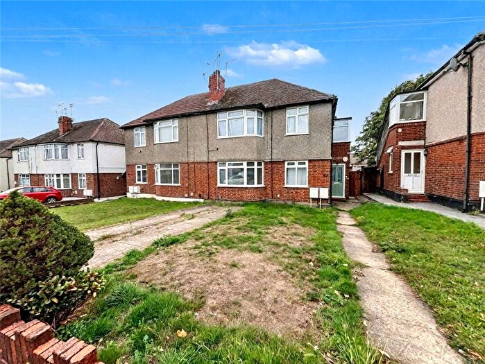 2 Bedroom Maisonette For Sale In Oakdene Road, Orpington, Kent, BR5