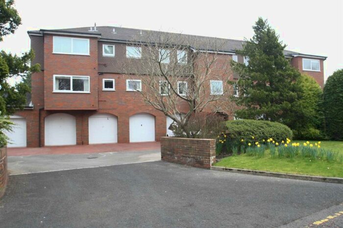 2 Bedroom Apartment To Rent In Greenhall Mews, Wilmslow, SK9