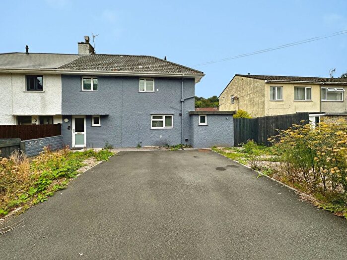 3 Bedroom Semi-Detached House For Sale In Quarella Road, Bridgend, CF31