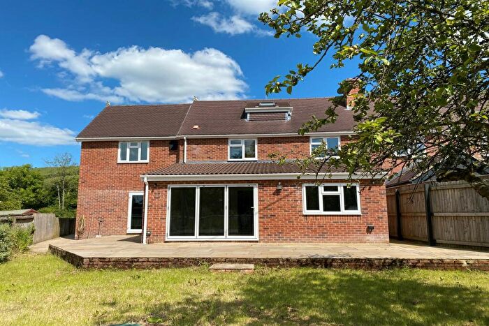 5 Bedroom Semi-Detached House For Sale In Blandford, DT11