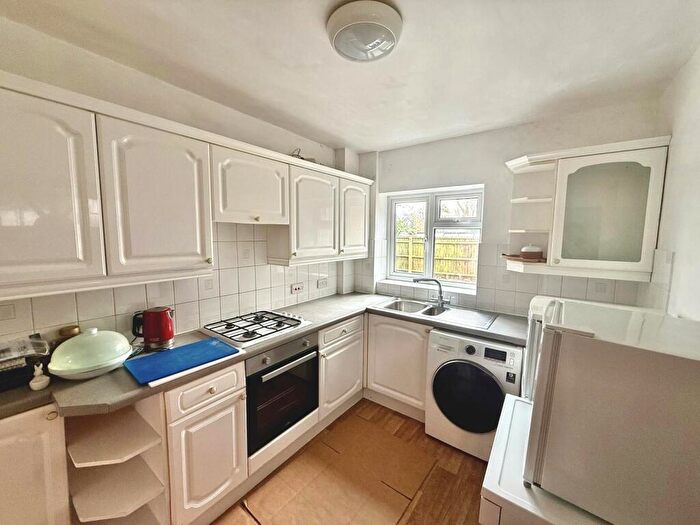 3 Bedroom House To Rent In Off Banbury Road, Summertown, OX2