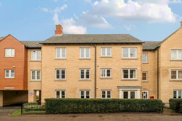 2 Bedroom Retirement Property To Rent In Priory Mill Lane, W, OX28