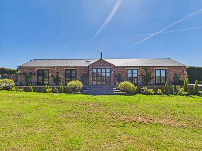 3 Bedroom Detached House To Rent In Andrew Carr Farm, Oughtibridge, Sheffield, S35