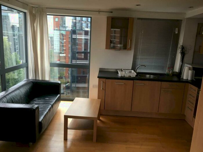 2 Bedroom Flat To Rent In Flat, The Nile, M15