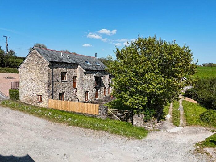 5 Bedroom Detached House For Sale In Bere Alston, Yelverton - Devon, PL20