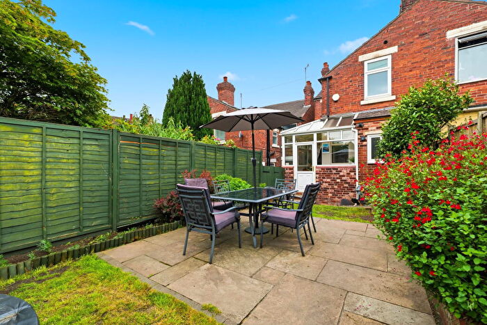 3 Bedroom Property For Sale In Clarence Road, Chesterfield, S40