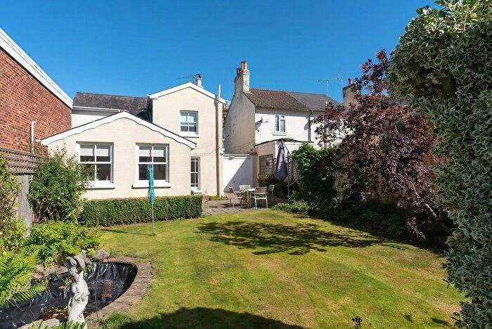 3 Bedroom Detached House To Rent In Park Street, Tunbridge Wells, Kent, TN2