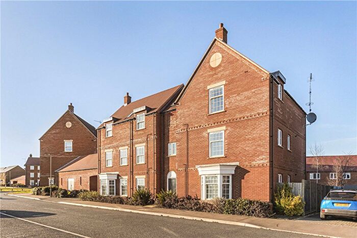 1 Bedroom Flat To Rent In Thenford Way, Banbury, Oxfordshire, OX16