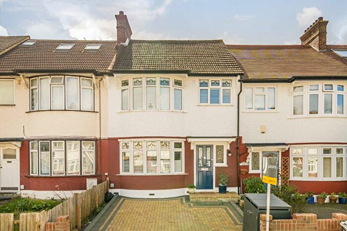 3 Bedroom Property For Sale In Pendennis Road, Streatham, SW16