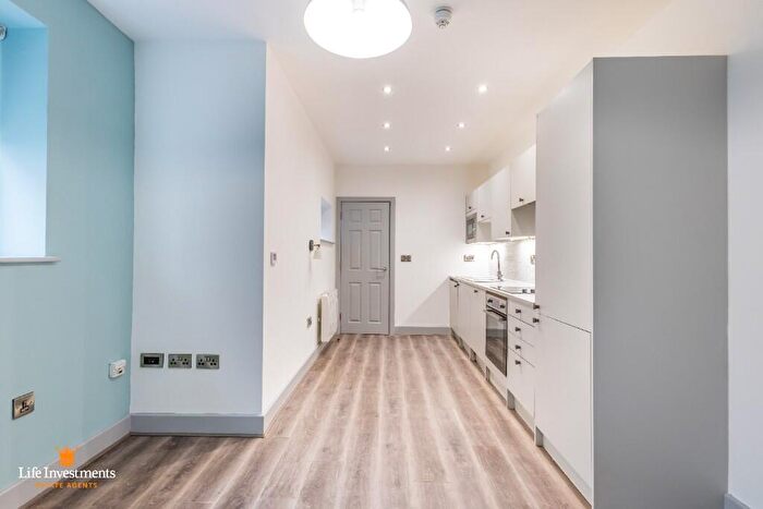 1 Bedroom Flat To Rent In The Horsefair, Hinckley, Leicestershire, LE10