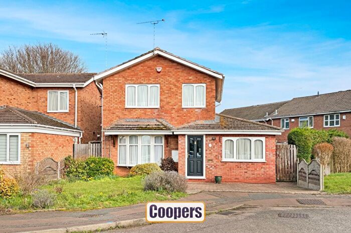 3 Bedroom Detached House For Sale In Fairmile Close, Binley, CV3