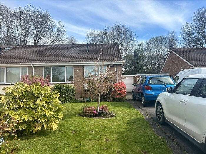 4 Bedroom Bungalow For Sale In Rumbelow Road, Tiverton, Devon, EX16