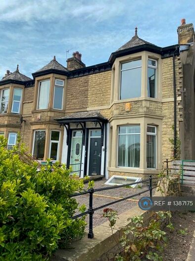 3 Bedroom Semi-Detached House To Rent In Halton Road, Lancaster, LA1