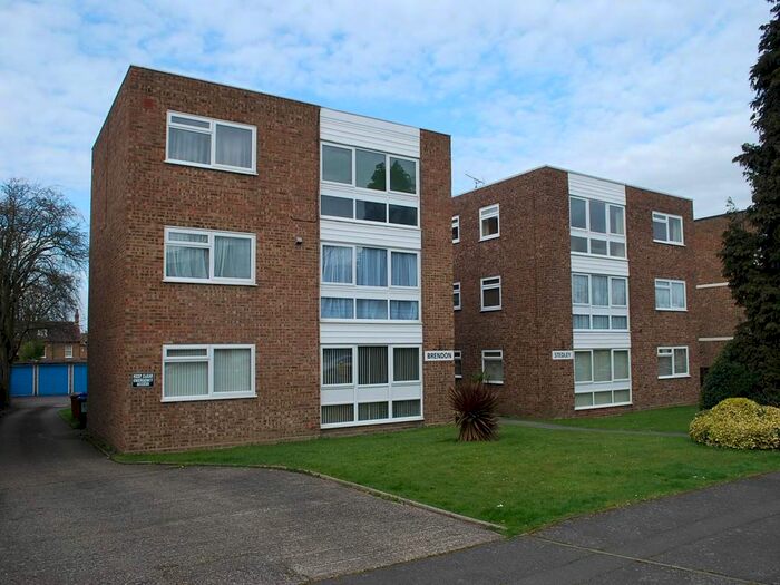 3 Bedroom Flat To Rent In The Park, Sidcup, Kent, DA14