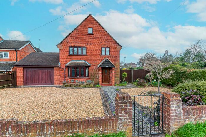 3 Bedroom Detached House To Rent In Oxford Road, Wokingham, RG41