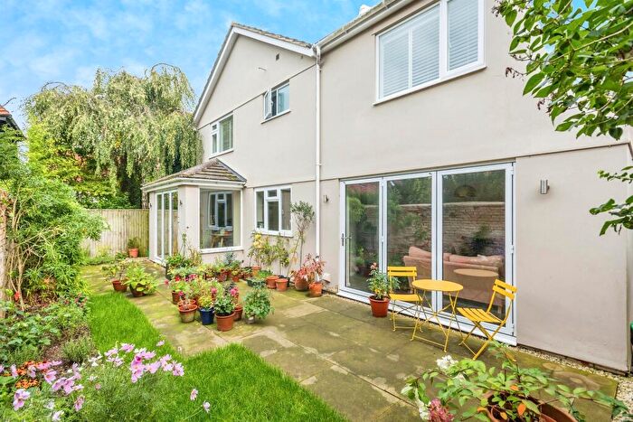 4 Bedroom Detached House For Sale In Quaker Lane, Warborough, Wallingford, OX10