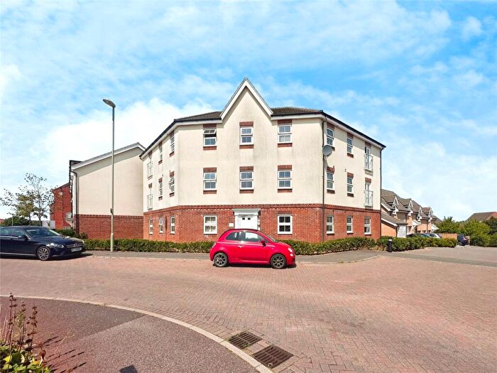 2 Bedroom Flat To Rent In White's Way, Hedge End, SO30