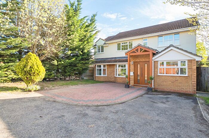 5 Bedroom Detached House For Sale In Riding Way, Wokingham, Berkshire, RG41
