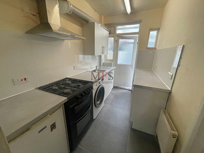 4 Bedroom Terraced House To Rent In Wentworth Road, Southall, UB2