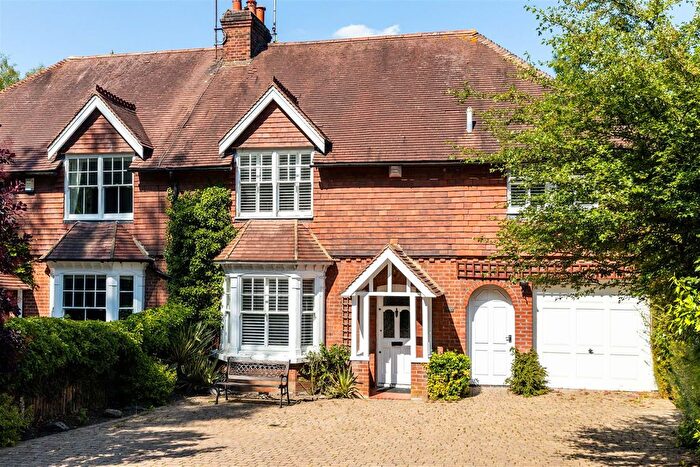 4 Bedroom Semi Detached House For Sale In London Road North, Merstham, Redhill, RH1