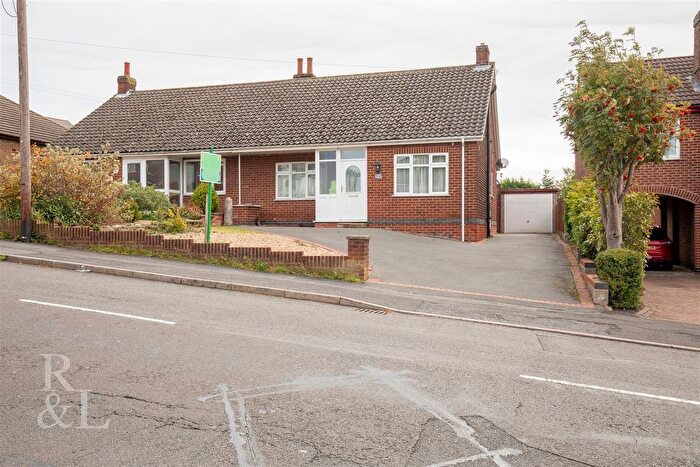 2 Bedroom Bungalow For Sale In Midway Road, Midway, DE11